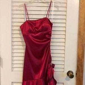 Red spaghetti strap prom dress sz 1